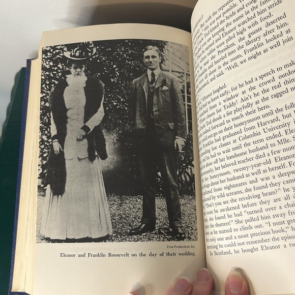 Vintage American Literature Four Representative Types Hardcover Book 1964 - Picture 12 of 15